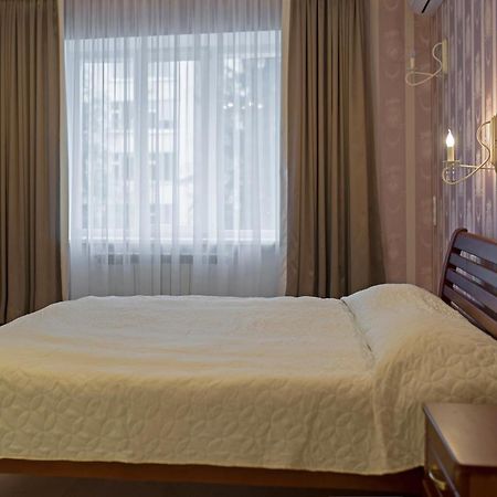 Remarkable Appartments In Town Center Poltava Extérieur photo