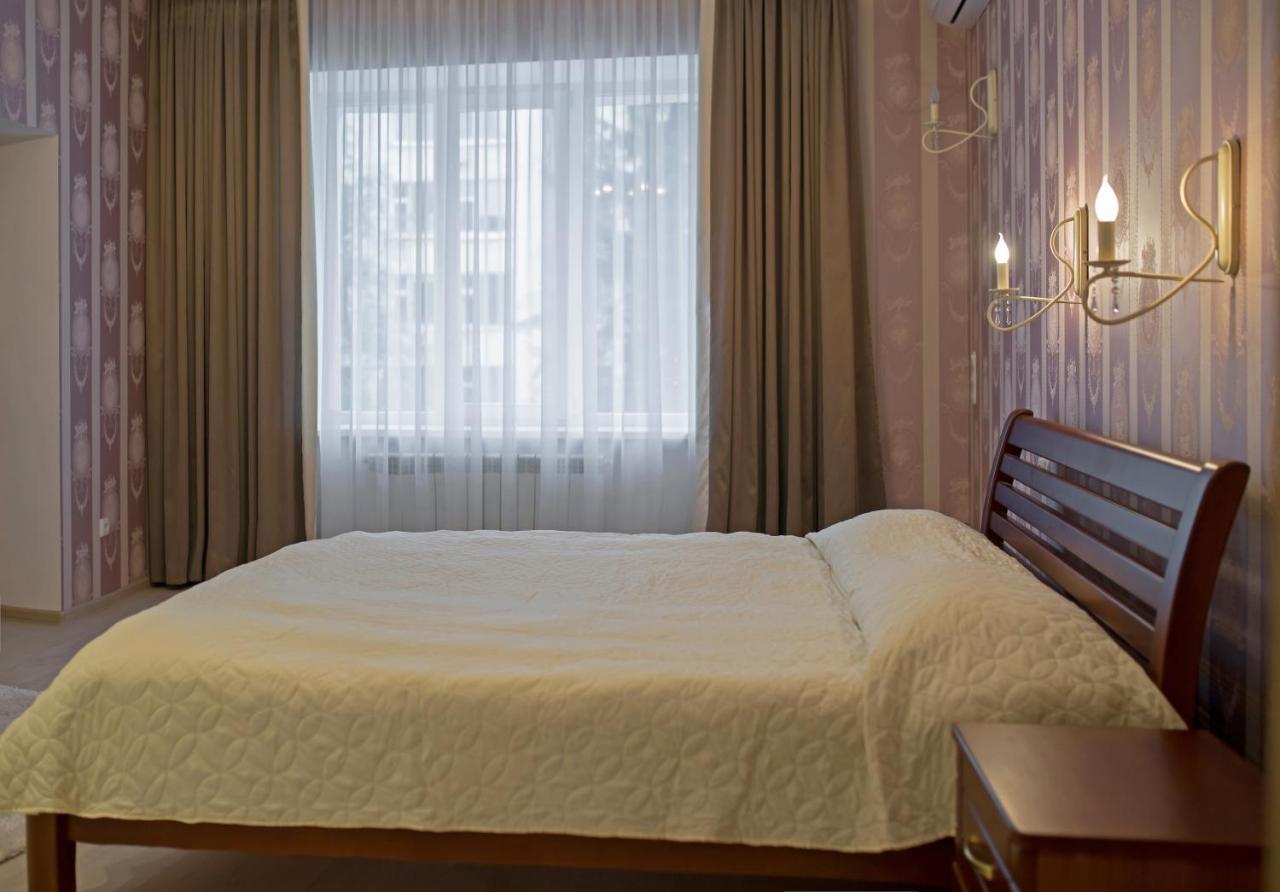 Remarkable Appartments In Town Center Poltava Extérieur photo